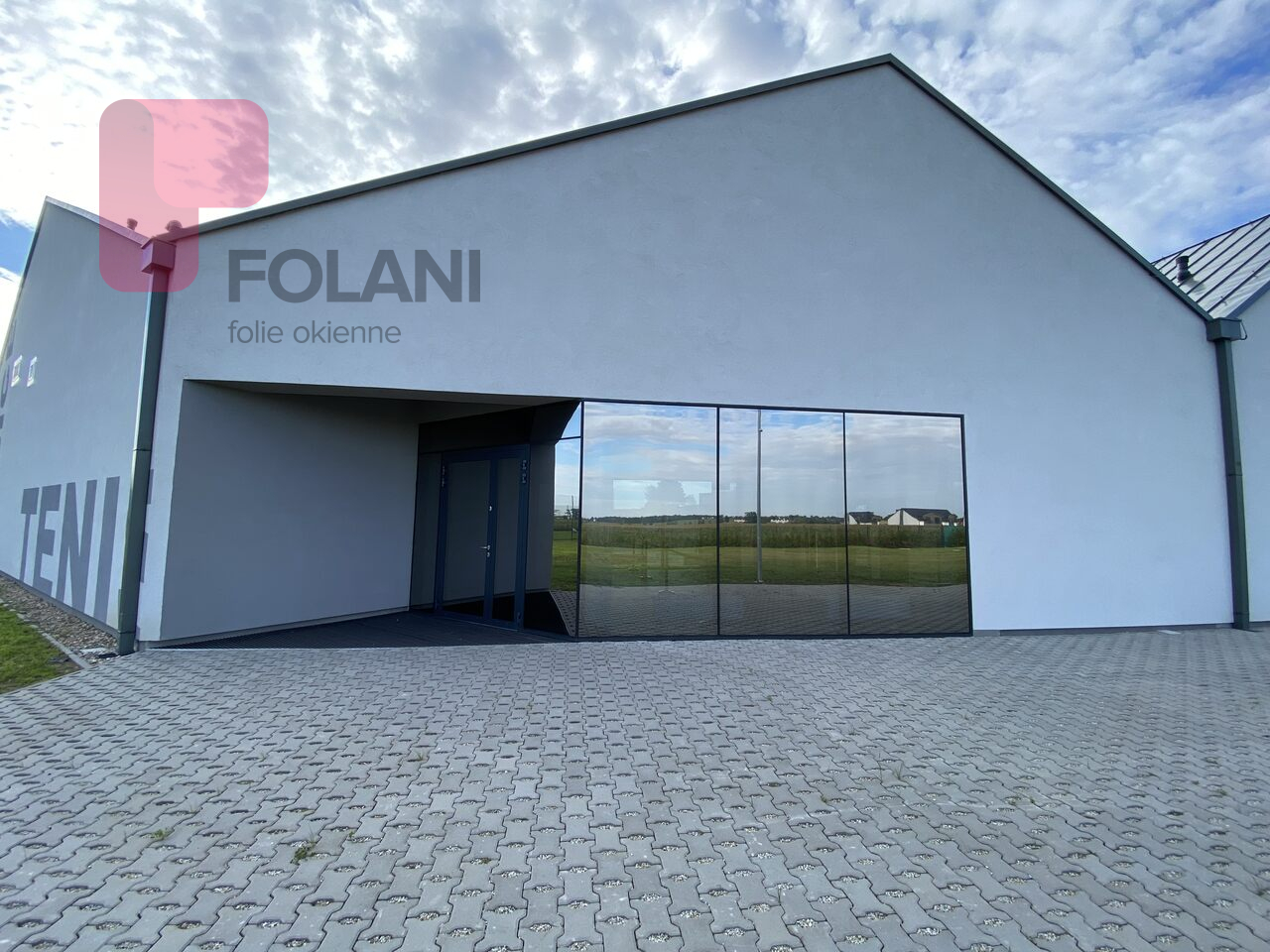 Titan 20 EXT folia przeciwsłoneczna lustrzana grafitowa, DO MONTAŻU ZEWNĘTRZNEGO